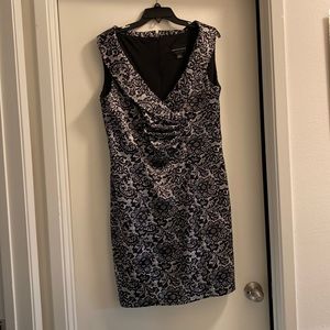 Connected brand , size 12